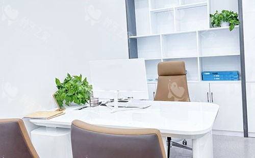 重庆名博士口腔看牙商谈室 重庆名博士口腔看牙商谈室