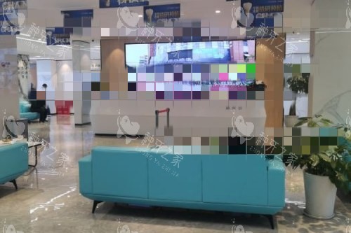 成都中诺口腔候诊区环境