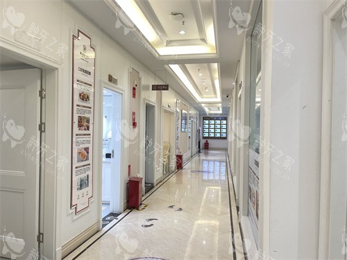 昆明柏德口腔门诊部盘龙区同德院区走廊环境 昆明柏德口腔门诊部盘龙区同德院区走廊环境