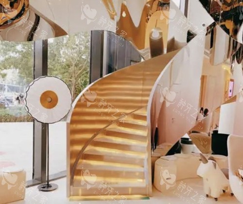 北京笑研口腔楼梯环境