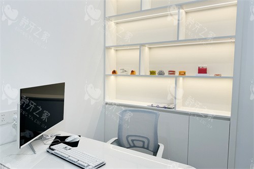 南宁董氏专立口腔方案室