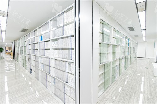 广州穗华口腔医院荔湾院区展示柜 广州穗华口腔医院荔湾院区展示柜