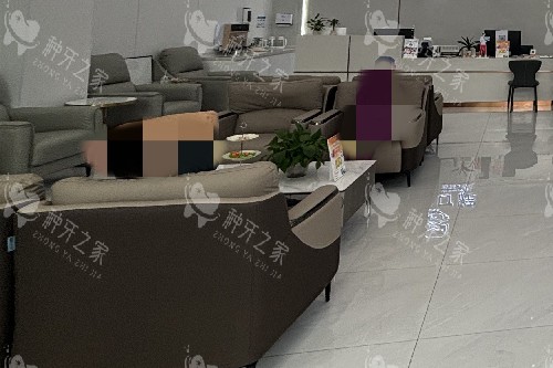 深圳尚佳口腔候诊区