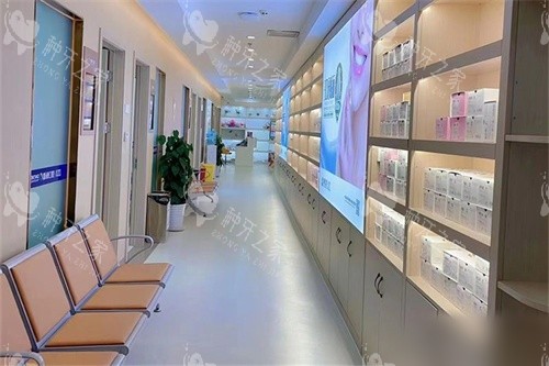 成都新桥口腔(玉双店)走廊