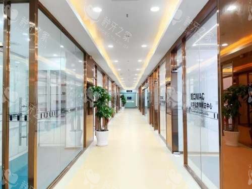 东莞寮步莞口口腔：2025年种植牙价格揭秘！