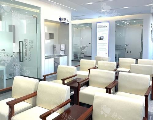 营口团圆口腔等候区环境