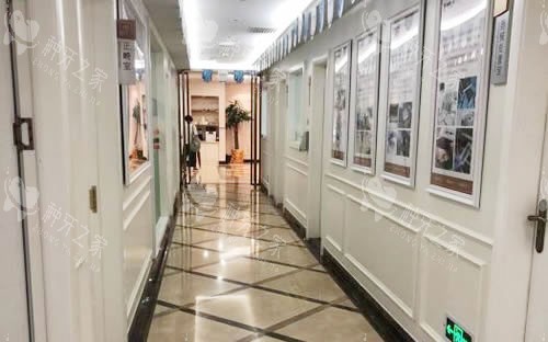 广州柏德口腔走廊环境实拍图