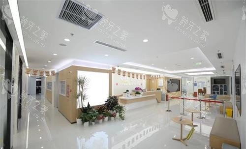 北京拜博口腔大厅内部