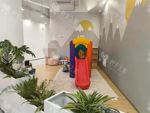 大理金莱雅口腔儿童游乐区