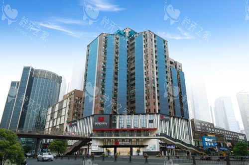 成都布莱梅联合口腔种牙多少钱？费用价格从2980起