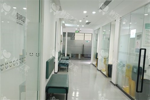 成都团圆口腔高新店诊疗室