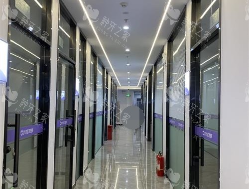 北京北区口腔医院 走廊环境