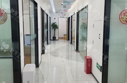重庆德贝口腔诊疗室外景图