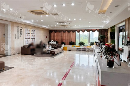宁波牙博士口腔鄞州店大厅休息区