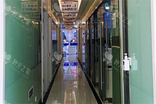 南昌摩尔真桥口腔走廊环境