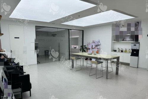 南京茀莱堡口腔医院休息区环境图 南京茀莱堡口腔医院休息区环境图