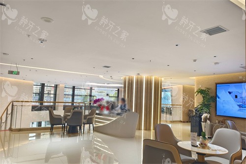 西宁诺贝尔口腔二楼大厅 西宁诺贝尔口腔二楼大厅