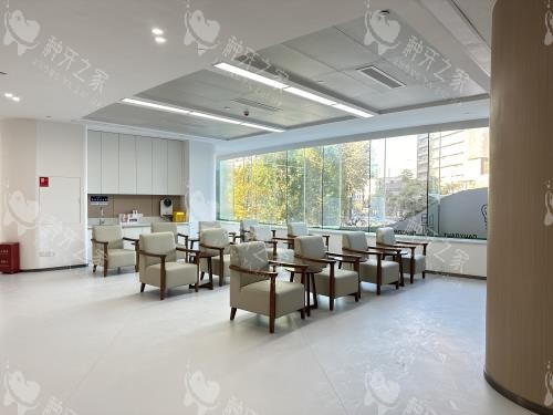 昆明团圆口腔座椅等候区