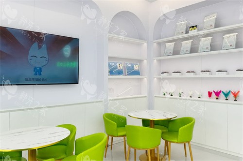 南宁董氏专立口腔种植牙价格表:奥齿泰3980起