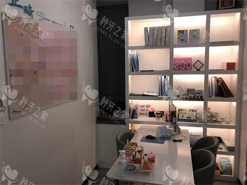 福州晨洁口腔旭辉店休息区环境